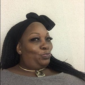 Meet your Posher, Mz. tinya